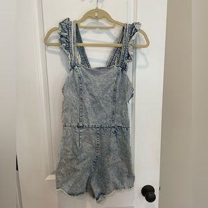 Honey Punch denim romper